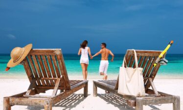 12 Day Safari & Zanzibar Beach – Mara River Crossing Experience